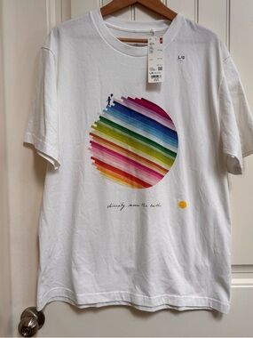 NWT Uniqlo x Emmanuelle Moureaux "Peace For All" Unisex T-Shirt. Size L